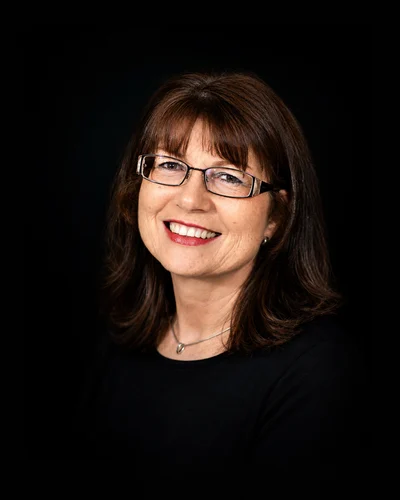 Barbara King, Treasurer