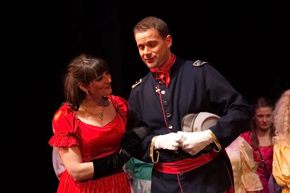 Willenhall Musical Theatre Company's 2013 production of Calamity Jane. Photograph 42 of 98.