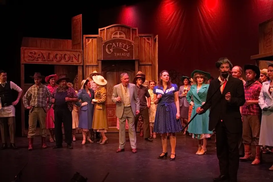 Willenhall Musical Theatre Company's 2015 production of Crazy For You at Dormston Mill Theatre, Sedgley. Photograph 111 of 228.