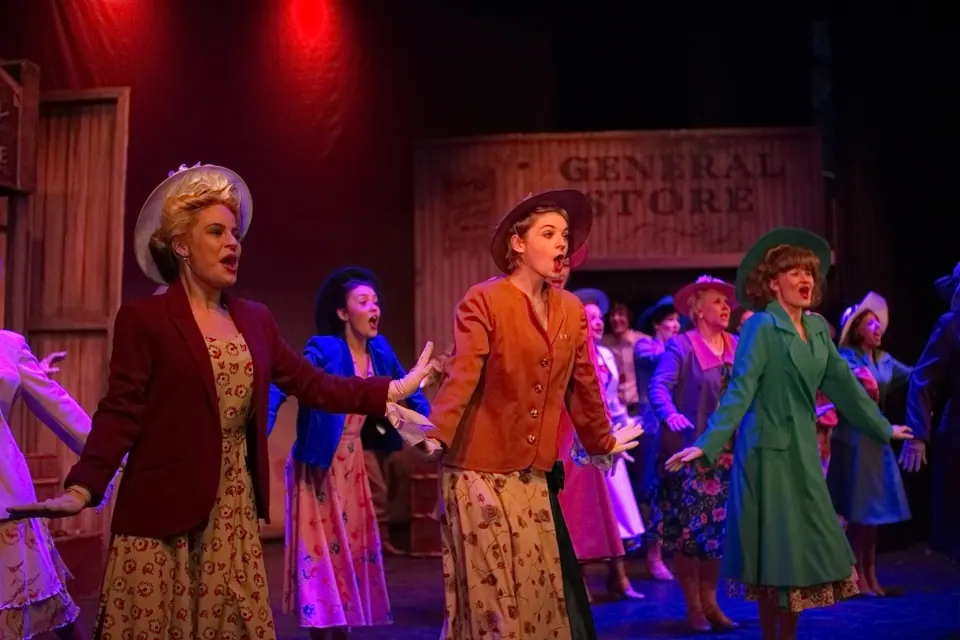 Willenhall Musical Theatre Company's 2015 production of Crazy For You at Dormston Mill Theatre, Sedgley. Photograph 122 of 228.