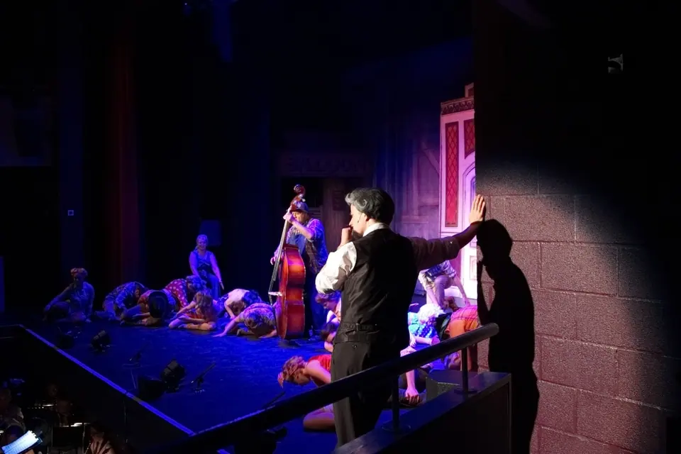 Willenhall Musical Theatre Company's 2015 production of Crazy For You at Dormston Mill Theatre, Sedgley. Photograph 152 of 228.