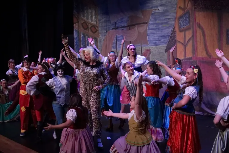 Willenhall Musical Theatre Company's 2015 pantomime, Dick Whittington at Coppice Performing Arts School, Wednesfield. Photograph 84 of 182.