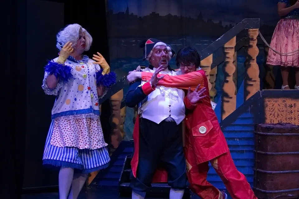 Willenhall Musical Theatre Company's 2015 pantomime, Dick Whittington at Coppice Performing Arts School, Wednesfield. Photograph 111 of 182.