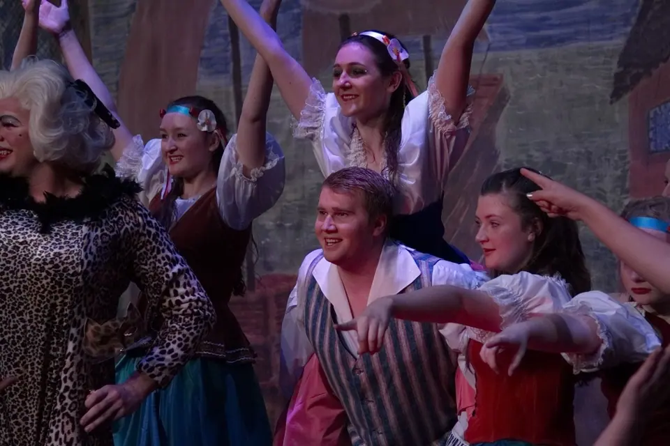 Willenhall Musical Theatre Company's 2015 pantomime, Dick Whittington at Coppice Performing Arts School, Wednesfield. Photograph 120 of 182.