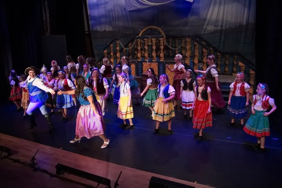 Willenhall Musical Theatre Company's 2015 pantomime, Dick Whittington at Coppice Performing Arts School, Wednesfield. Photograph 121 of 182.