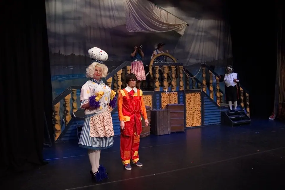 Willenhall Musical Theatre Company's 2015 pantomime, Dick Whittington at Coppice Performing Arts School, Wednesfield. Photograph 137 of 182.