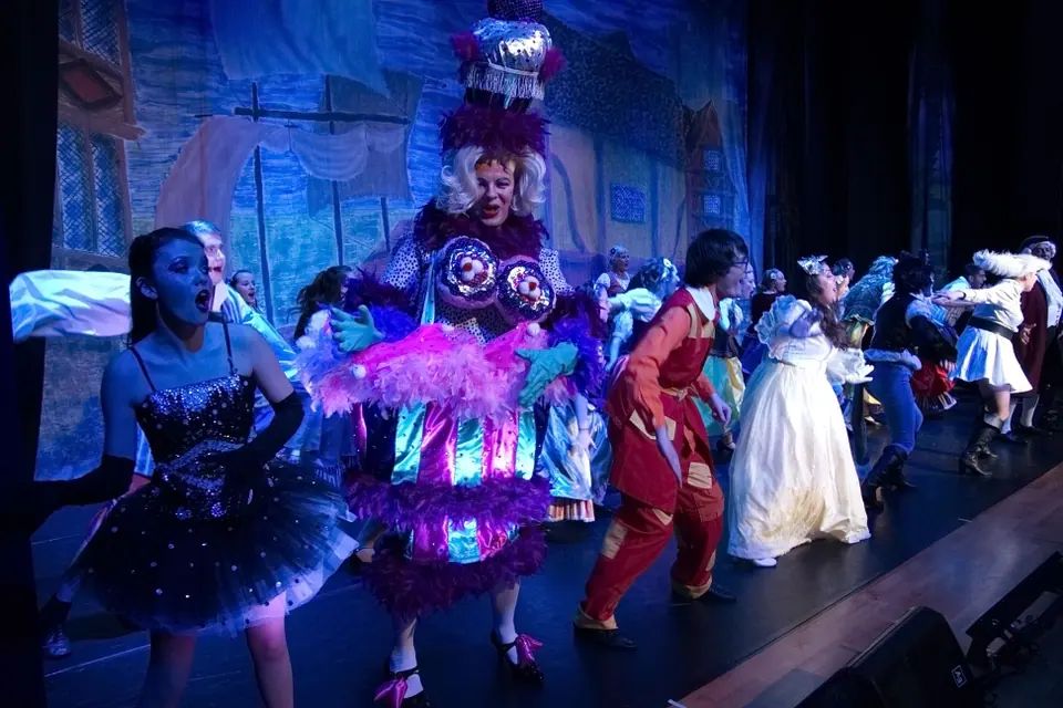 Willenhall Musical Theatre Company's 2015 pantomime, Dick Whittington at Coppice Performing Arts School, Wednesfield. Photograph 52 of 182.