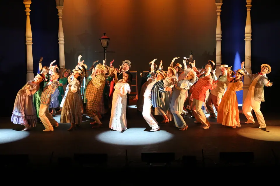 Willenhall Musical Theatre Company's 2018 production of Half a Sixpence at Dormston Mill Theatre, Sedgley. Photograph 253 of 258.