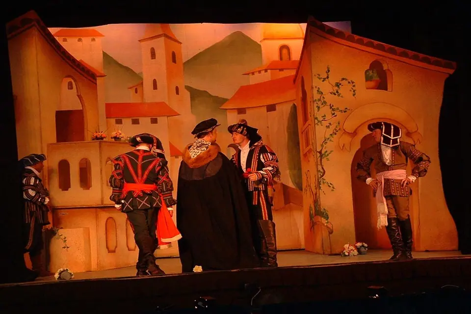 Willenhall Musical Theatre Company's 2003 production of Kiss Me Kate. Photograph 16 of 30.