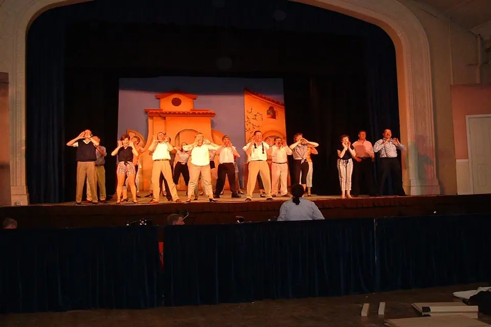 Willenhall Musical Theatre Company's 2003 production of Kiss Me Kate. Photograph 63 of 147.