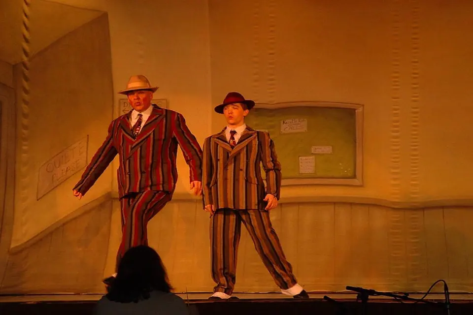 Willenhall Musical Theatre Company's 2003 production of Kiss Me Kate. Photograph 83 of 147.
