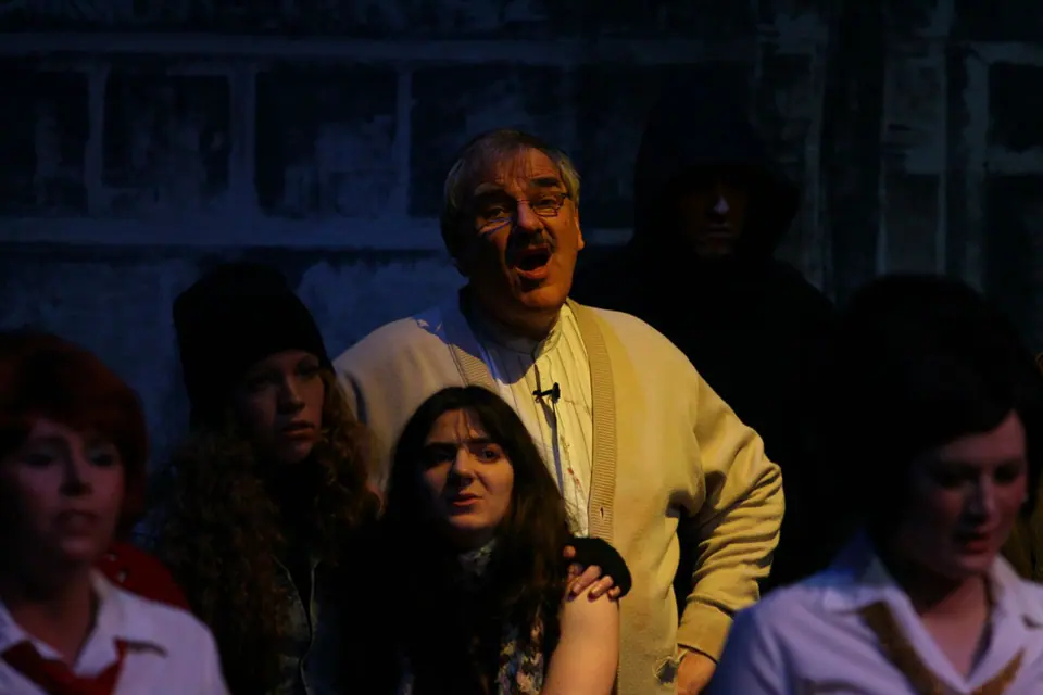 Willenhall Musical Theatre Company's 2008 production of Little Shop of Horrors. Photograph 123 of 171.