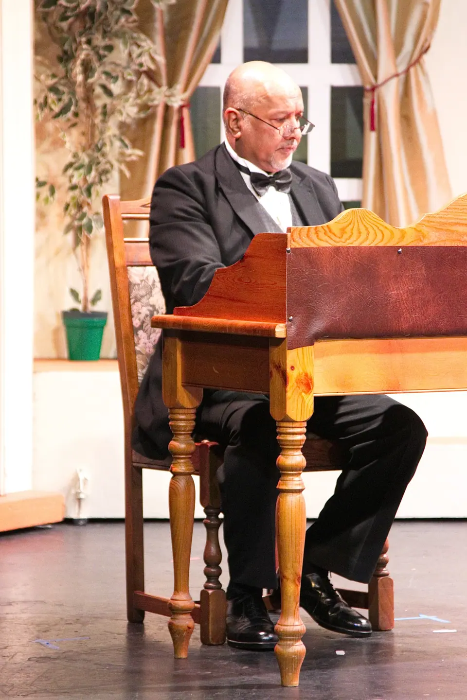 Willenhall Musical Theatre Company's 2016 production of Me and My Girl at Dormston Mill Theatre, Sedgley. Photograph 7 of 30.