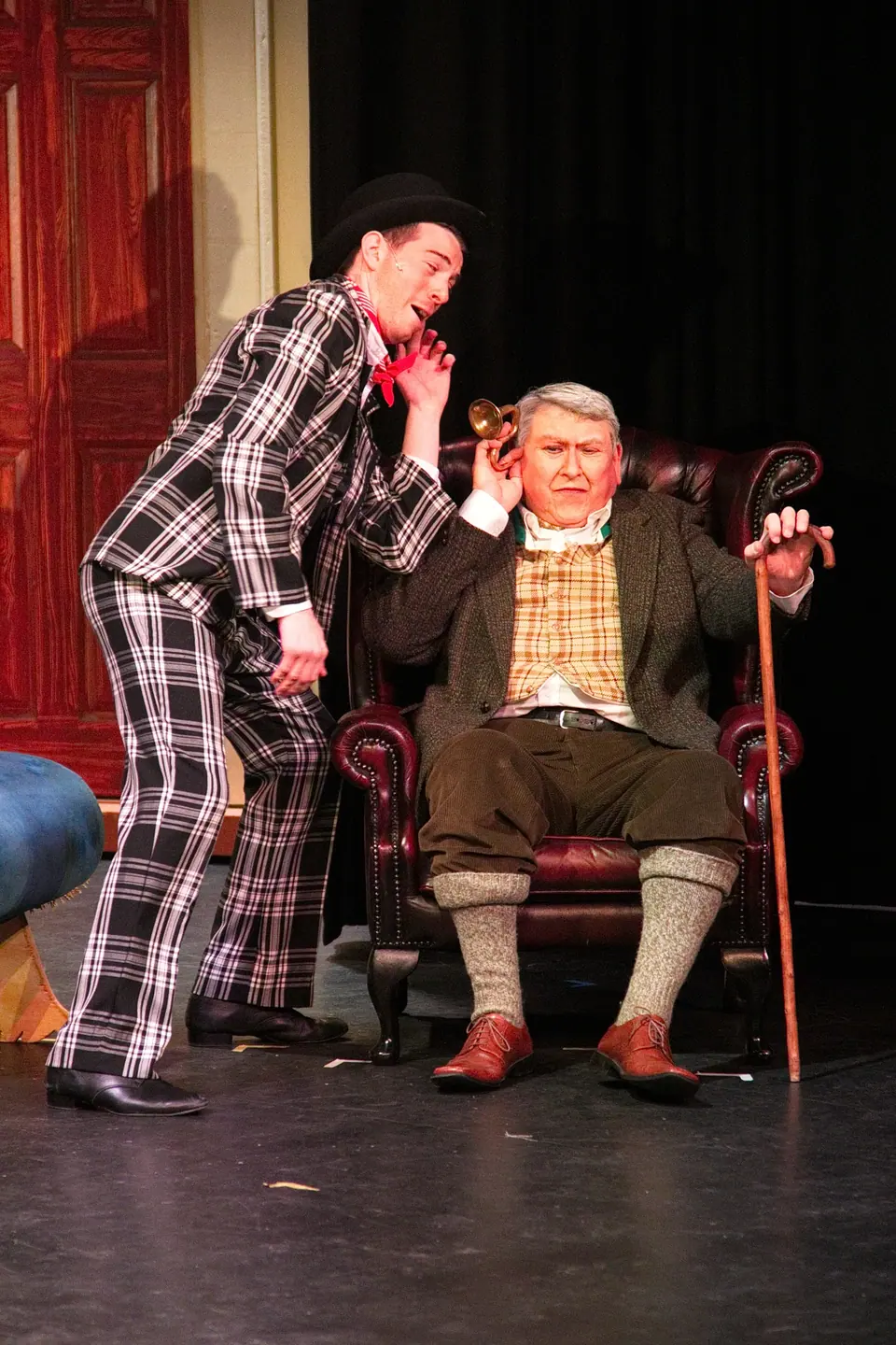 Willenhall Musical Theatre Company's 2016 production of Me and My Girl at Dormston Mill Theatre, Sedgley. Photograph 114 of 308.