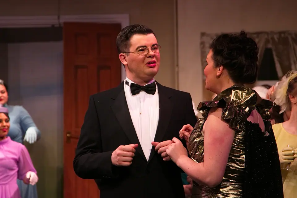 Willenhall Musical Theatre Company's 2016 production of Me and My Girl at Dormston Mill Theatre, Sedgley. Photograph 132 of 308.