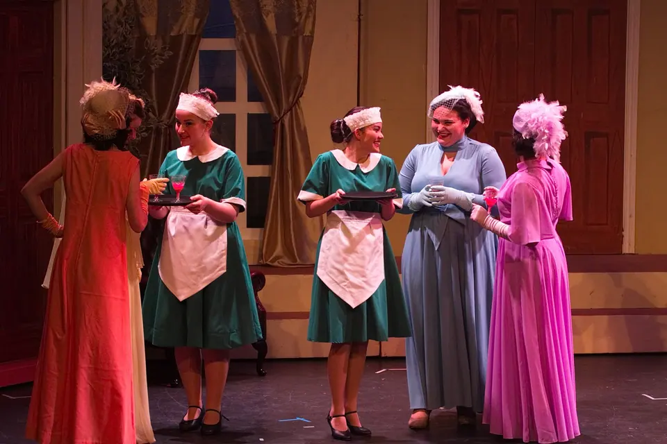 Willenhall Musical Theatre Company's 2016 production of Me and My Girl at Dormston Mill Theatre, Sedgley. Photograph 137 of 308.