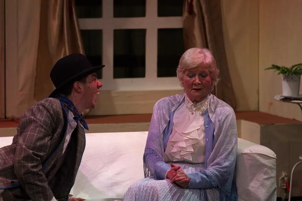 Willenhall Musical Theatre Company's 2016 production of Me and My Girl at Dormston Mill Theatre, Sedgley. Photograph 140 of 308.