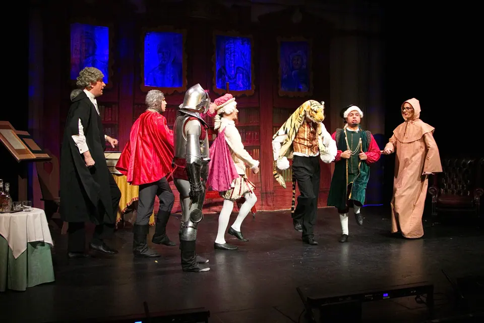 Willenhall Musical Theatre Company's 2016 production of Me and My Girl at Dormston Mill Theatre, Sedgley. Photograph 141 of 308.