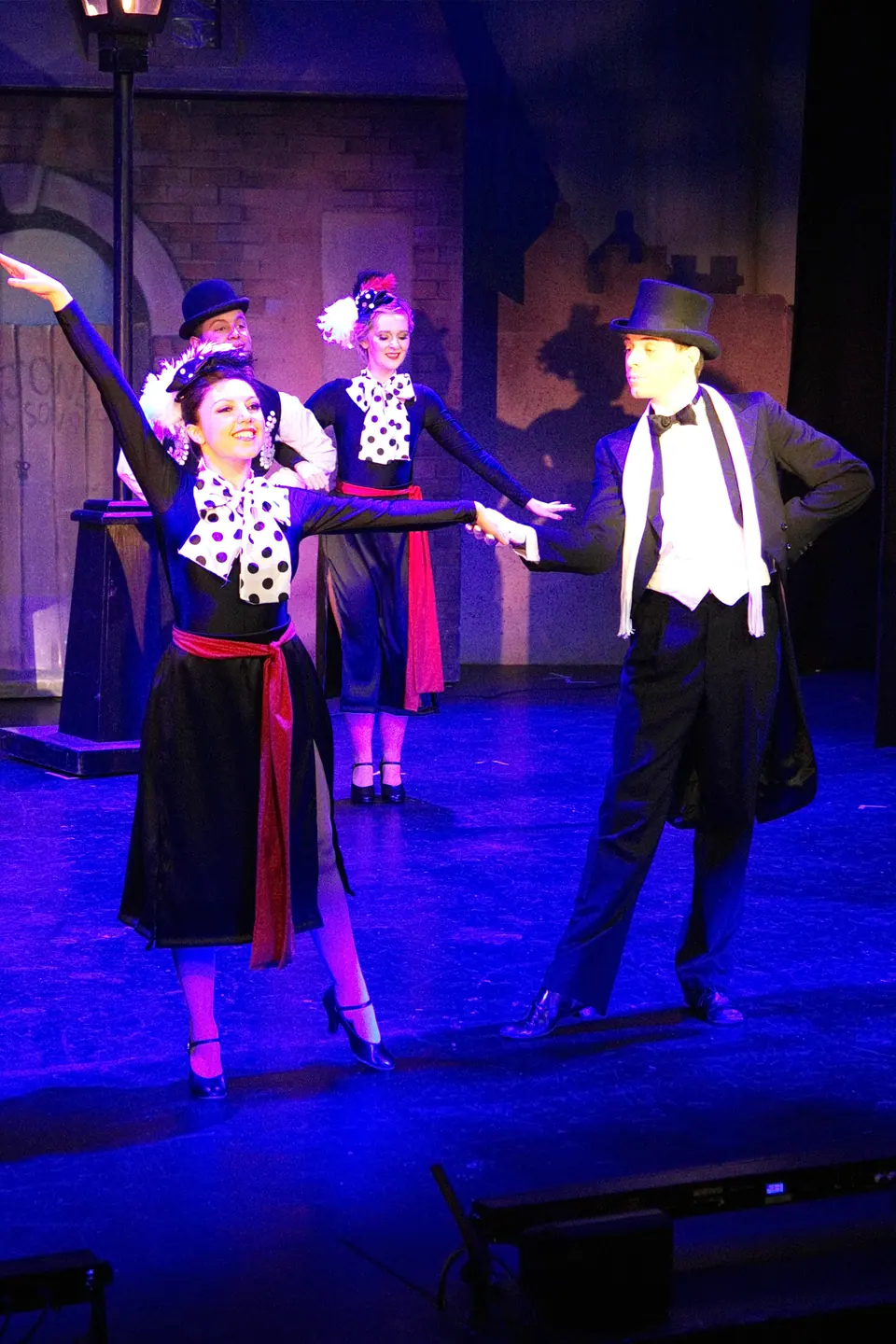Willenhall Musical Theatre Company's 2016 production of Me and My Girl at Dormston Mill Theatre, Sedgley. Photograph 172 of 308.
