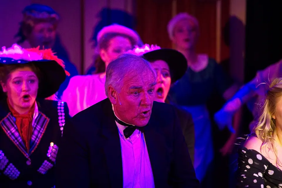 Willenhall Musical Theatre Company's 2016 production of Me and My Girl at Dormston Mill Theatre, Sedgley. Photograph 218 of 308.