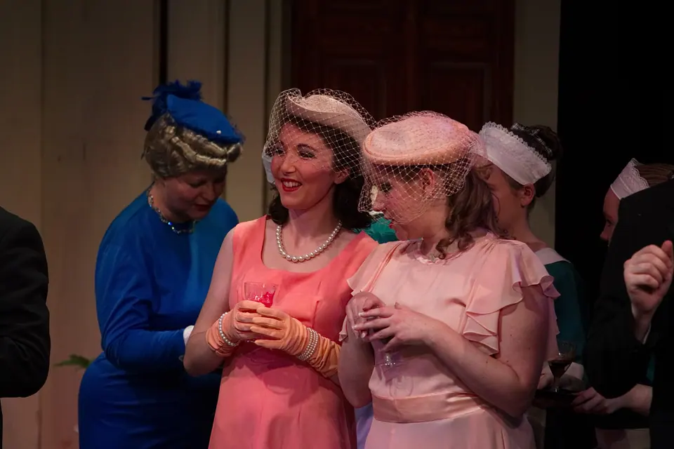Willenhall Musical Theatre Company's 2016 production of Me and My Girl at Dormston Mill Theatre, Sedgley. Photograph 222 of 308.