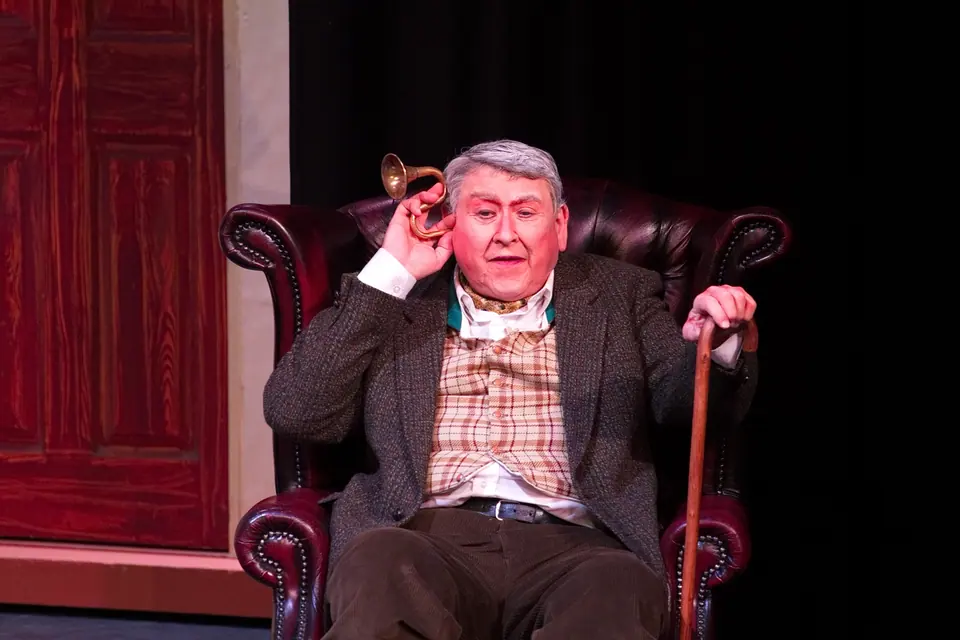 Willenhall Musical Theatre Company's 2016 production of Me and My Girl at Dormston Mill Theatre, Sedgley. Photograph 224 of 308.