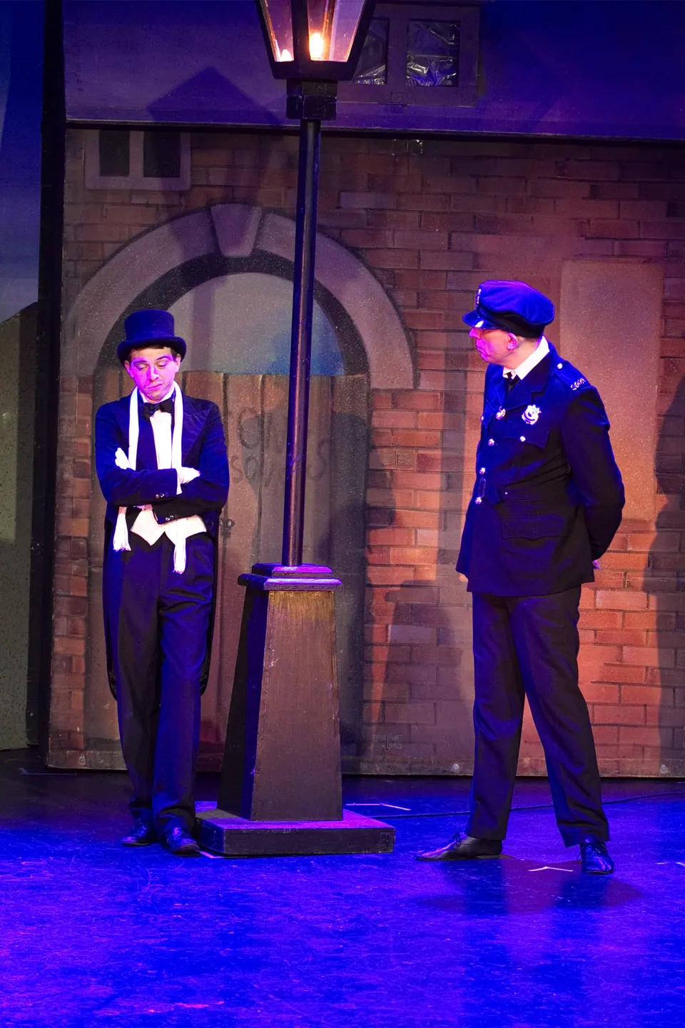 Willenhall Musical Theatre Company's 2016 production of Me and My Girl at Dormston Mill Theatre, Sedgley. Photograph 231 of 308.