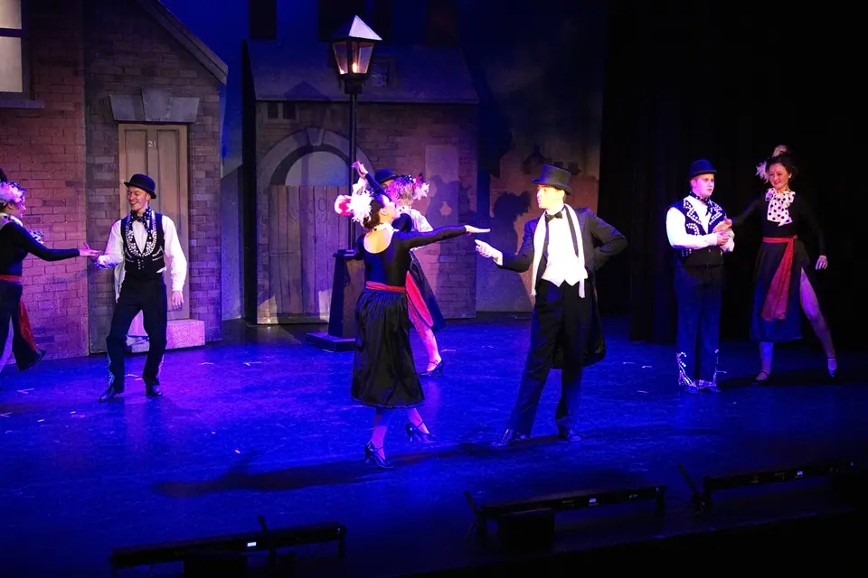 Willenhall Musical Theatre Company's 2016 production of Me and My Girl at Dormston Mill Theatre, Sedgley. Photograph 235 of 308.