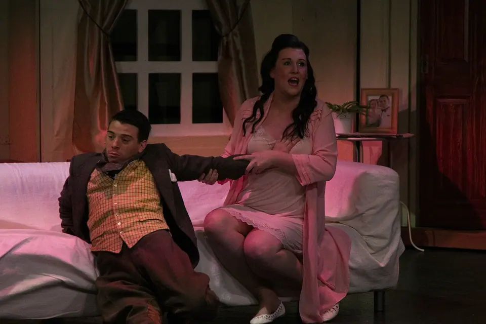 Willenhall Musical Theatre Company's 2016 production of Me and My Girl at Dormston Mill Theatre, Sedgley. Photograph 238 of 308.