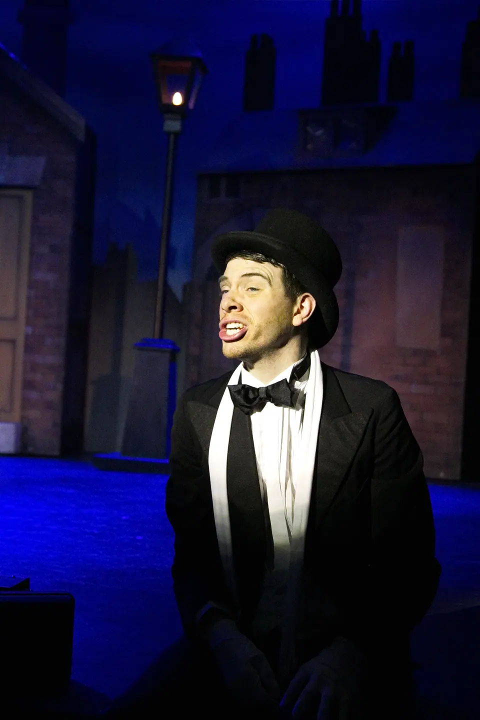 Willenhall Musical Theatre Company's 2016 production of Me and My Girl at Dormston Mill Theatre, Sedgley. Photograph 259 of 308.