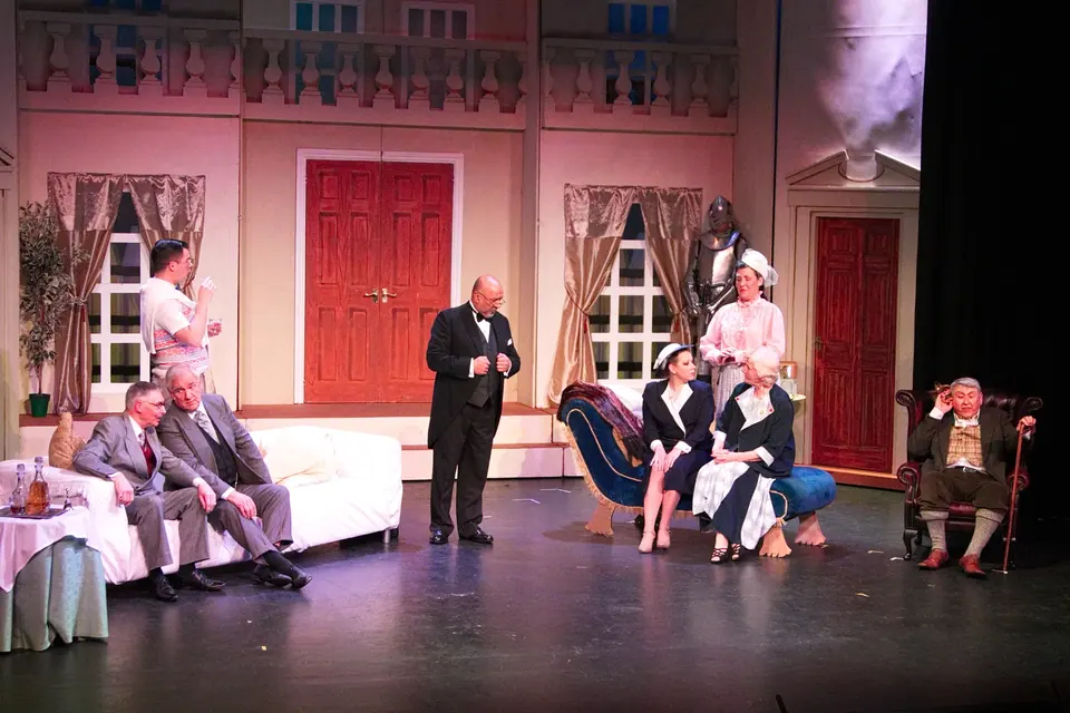 Willenhall Musical Theatre Company's 2016 production of Me and My Girl at Dormston Mill Theatre, Sedgley. Photograph 29 of 30.