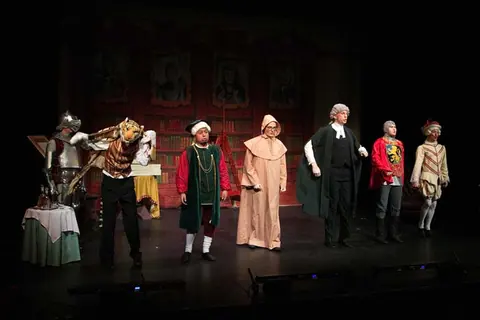 Willenhall Musical Theatre Company's 2016 production of Me and My Girl at Dormston Mill Theatre, Sedgley. Photograph 289 of 308.