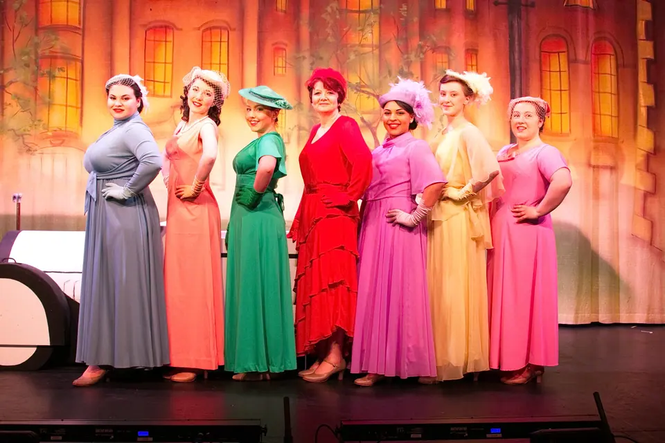 Willenhall Musical Theatre Company's 2016 production of Me and My Girl at Dormston Mill Theatre, Sedgley. Photograph 28 of 308.