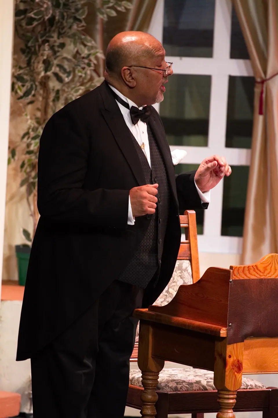 Willenhall Musical Theatre Company's 2016 production of Me and My Girl at Dormston Mill Theatre, Sedgley. Photograph 49 of 308.