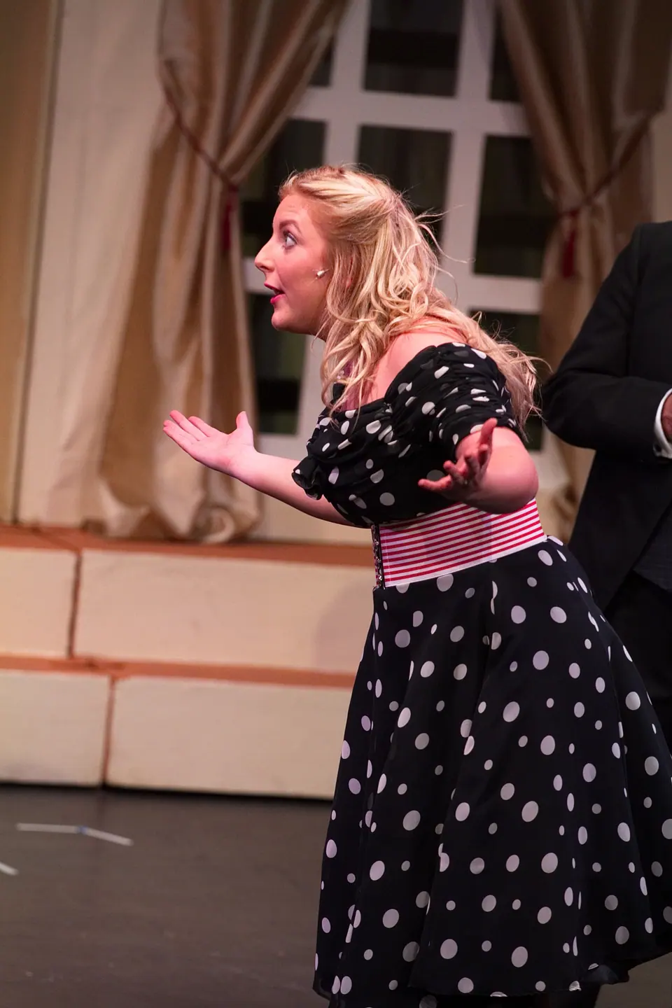 Willenhall Musical Theatre Company's 2016 production of Me and My Girl at Dormston Mill Theatre, Sedgley. Photograph 61 of 308.
