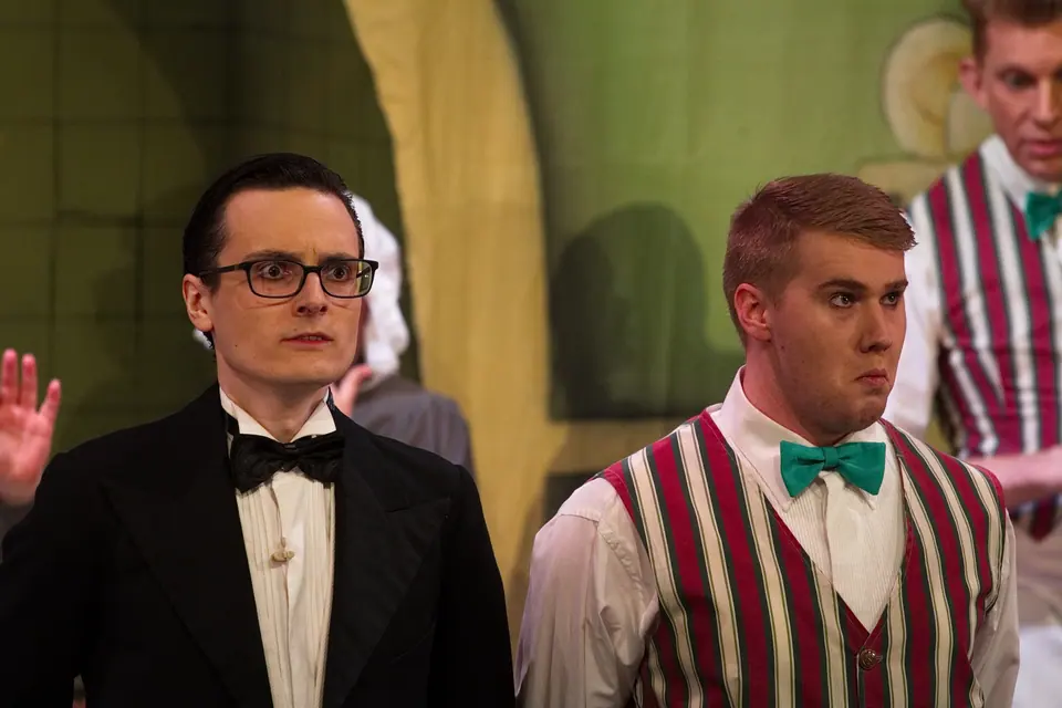 Willenhall Musical Theatre Company's 2016 production of Me and My Girl at Dormston Mill Theatre, Sedgley. Photograph 65 of 308.