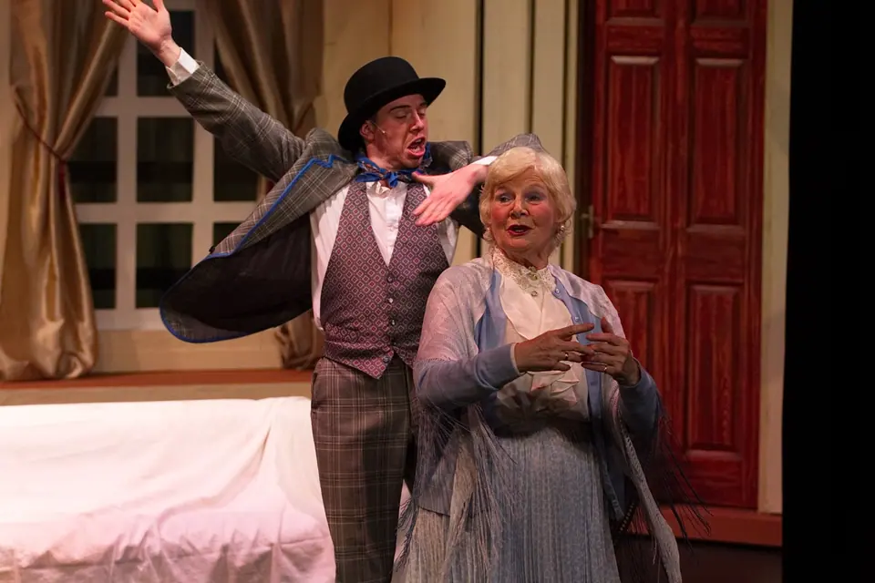 Willenhall Musical Theatre Company's 2016 production of Me and My Girl at Dormston Mill Theatre, Sedgley. Photograph 69 of 308.
