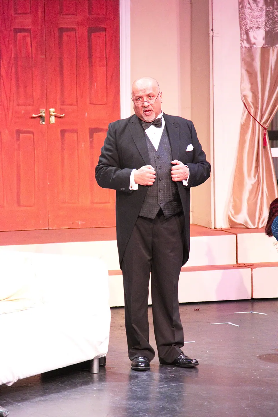 Willenhall Musical Theatre Company's 2016 production of Me and My Girl at Dormston Mill Theatre, Sedgley. Photograph 80 of 308.