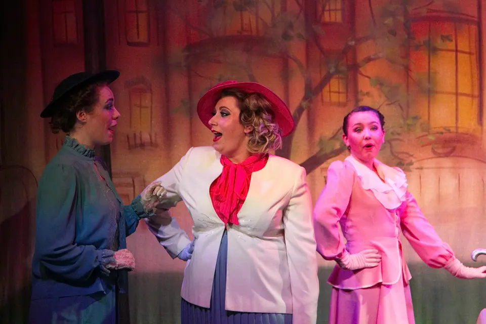 Willenhall Musical Theatre Company's 2016 production of Me and My Girl at Dormston Mill Theatre, Sedgley. Photograph 89 of 308.