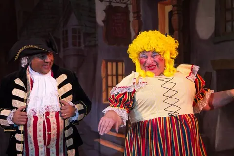 Willenhall Musical Theatre Company's 2011 pantomime, Mother Goose at Moreton Community School, Wolverhampton. Photograph 8 of 30.