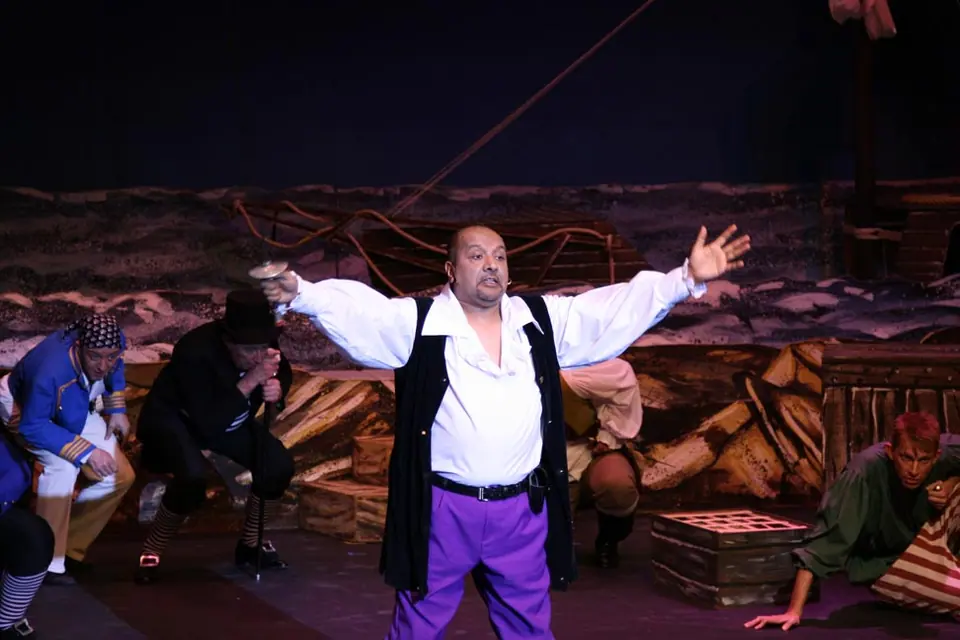 Willenhall Musical Theatre Company's 2010 production of Pirates of Penzance. Photograph 110 of 145.