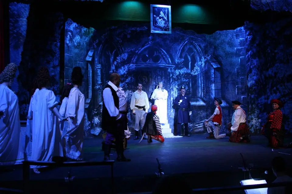 Willenhall Musical Theatre Company's 2010 production of Pirates of Penzance. Photograph 127 of 145.