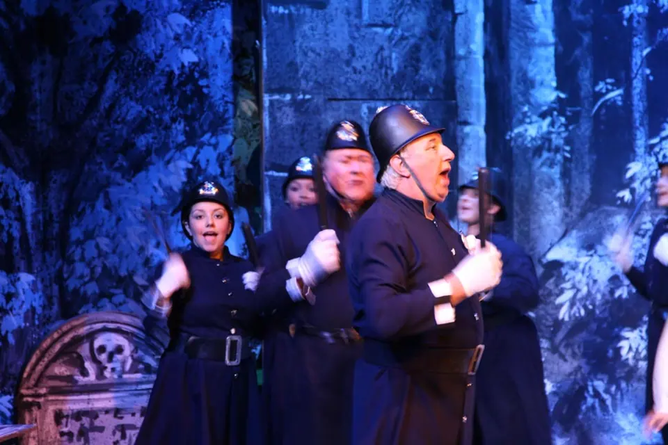 Willenhall Musical Theatre Company's 2010 production of Pirates of Penzance. Photograph 54 of 145.