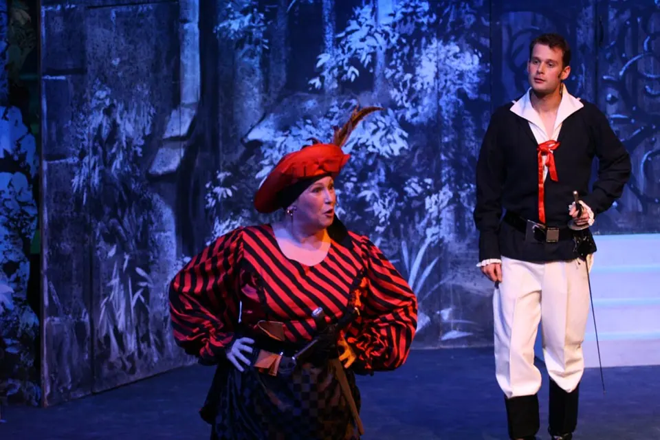 Willenhall Musical Theatre Company's 2010 production of Pirates of Penzance. Photograph 56 of 145.