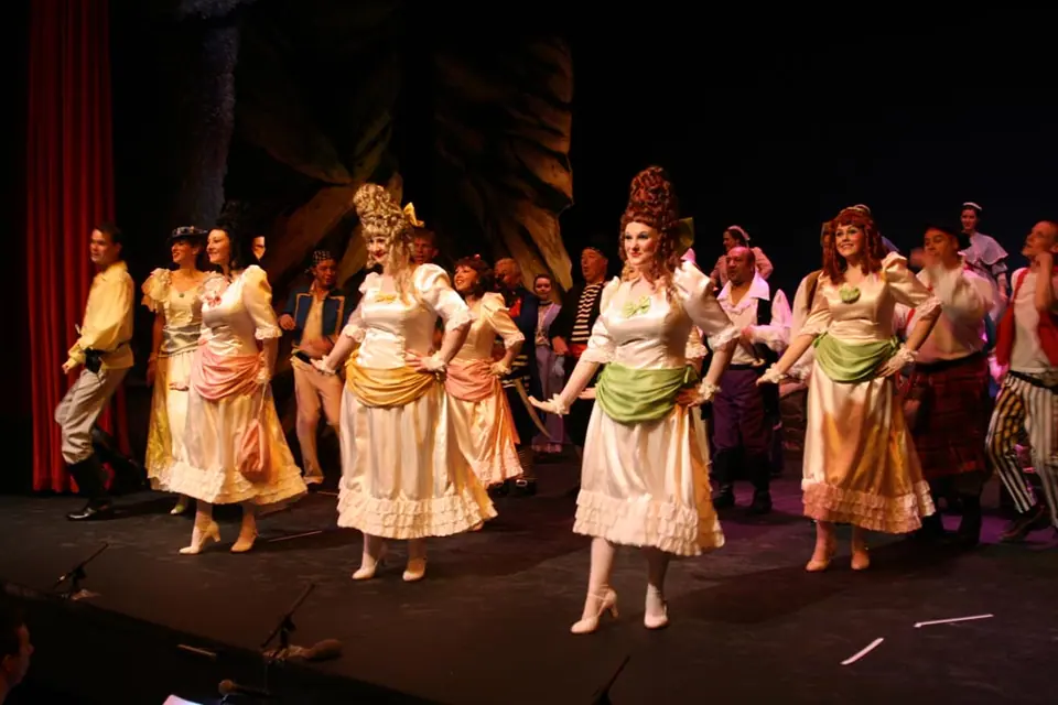 Willenhall Musical Theatre Company's 2010 production of Pirates of Penzance. Photograph 60 of 145.