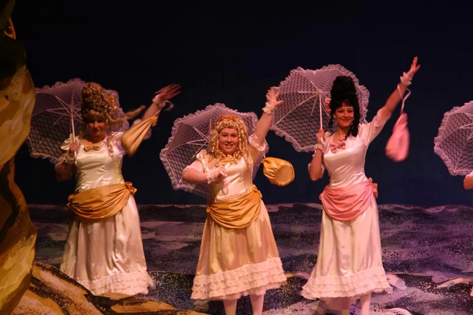 Willenhall Musical Theatre Company's 2010 production of Pirates of Penzance. Photograph 63 of 145.