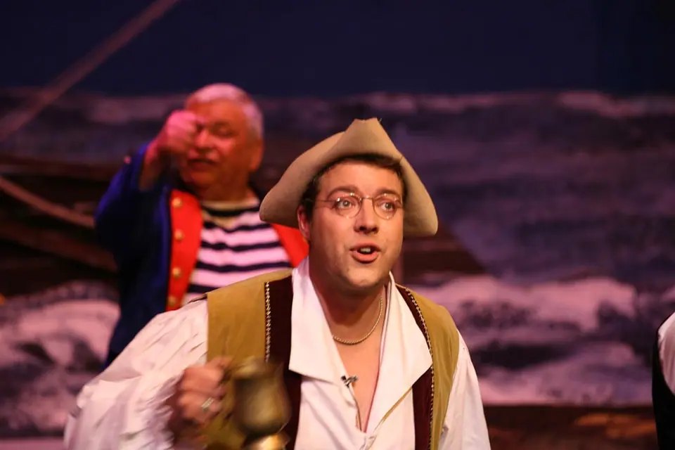 Willenhall Musical Theatre Company's 2010 production of Pirates of Penzance. Photograph 65 of 145.