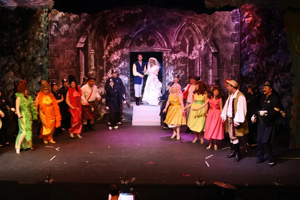 Willenhall Musical Theatre Company's 2010 production of Pirates of Penzance. Photograph 74 of 145.