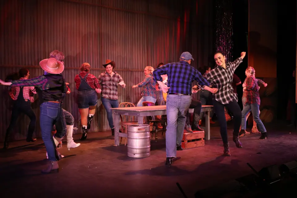 Willenhall Musical Theatre Company's 2022 production of Priscilla Queen of the Desert at Dormston Mill Theatre, Sedgley. Photograph 116 of 246.