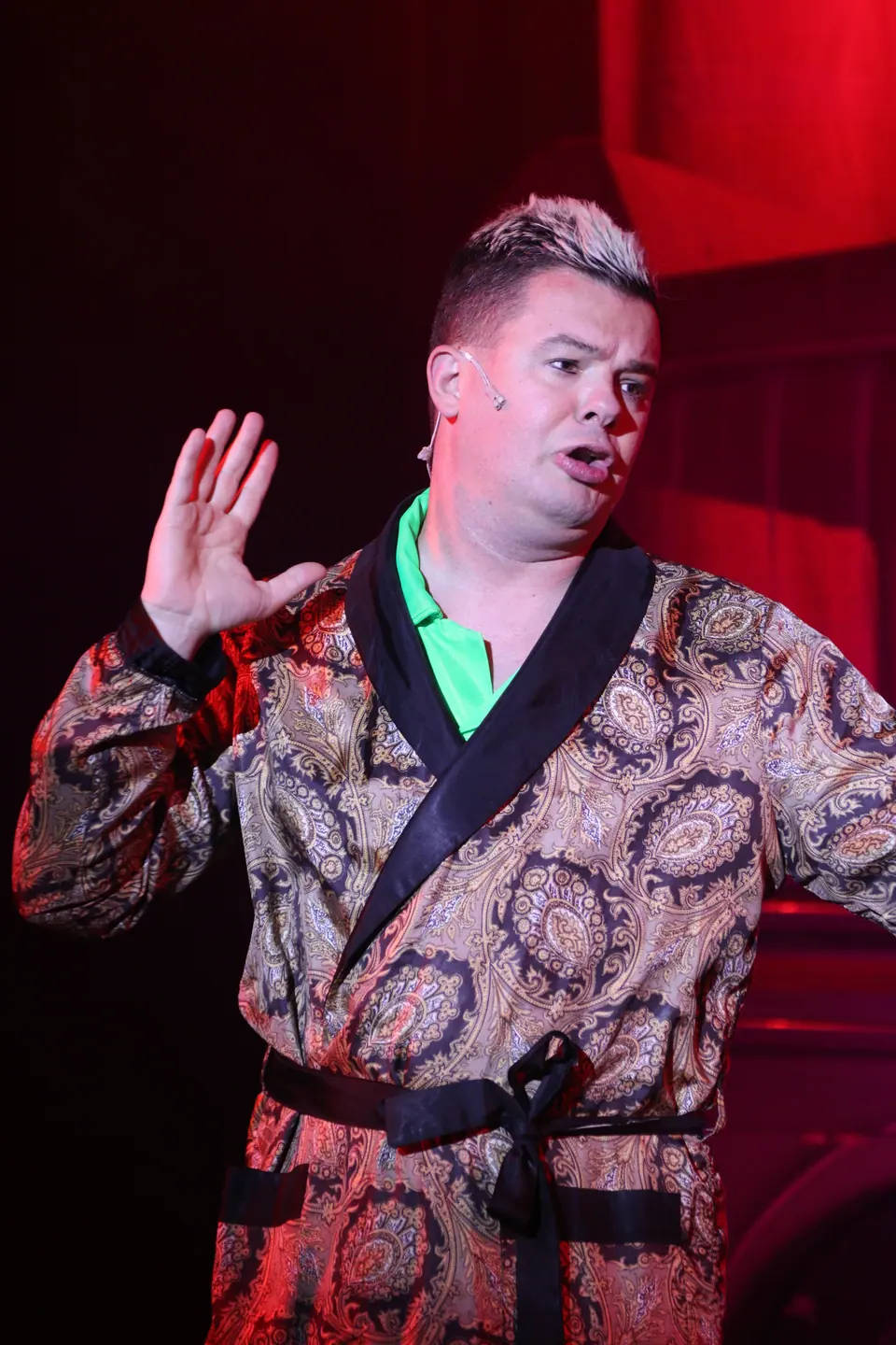Willenhall Musical Theatre Company's 2022 production of Priscilla Queen of the Desert at Dormston Mill Theatre, Sedgley. Photograph 183 of 246.